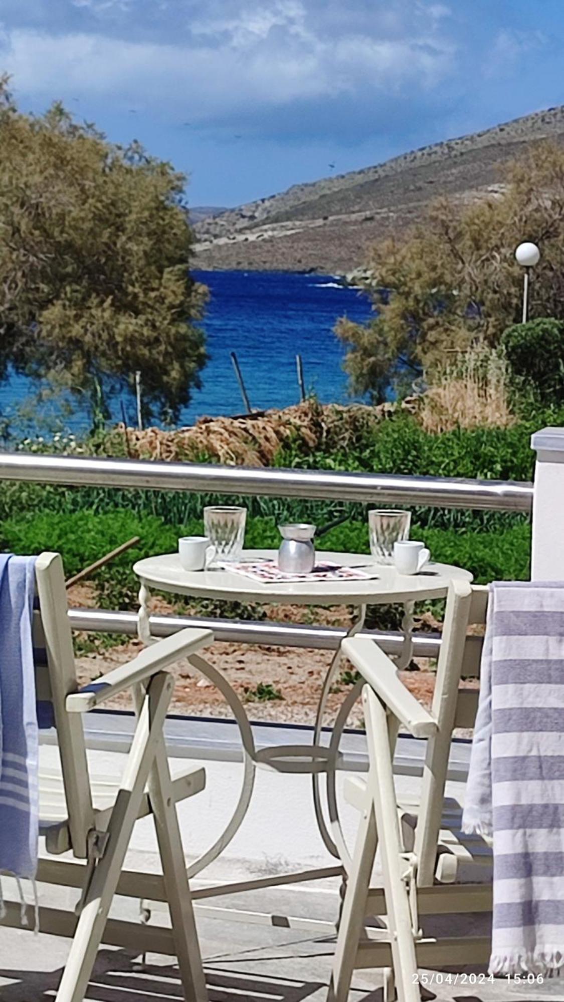 White Lotus Seaside Studio Κίνι Εξωτερικό φωτογραφία